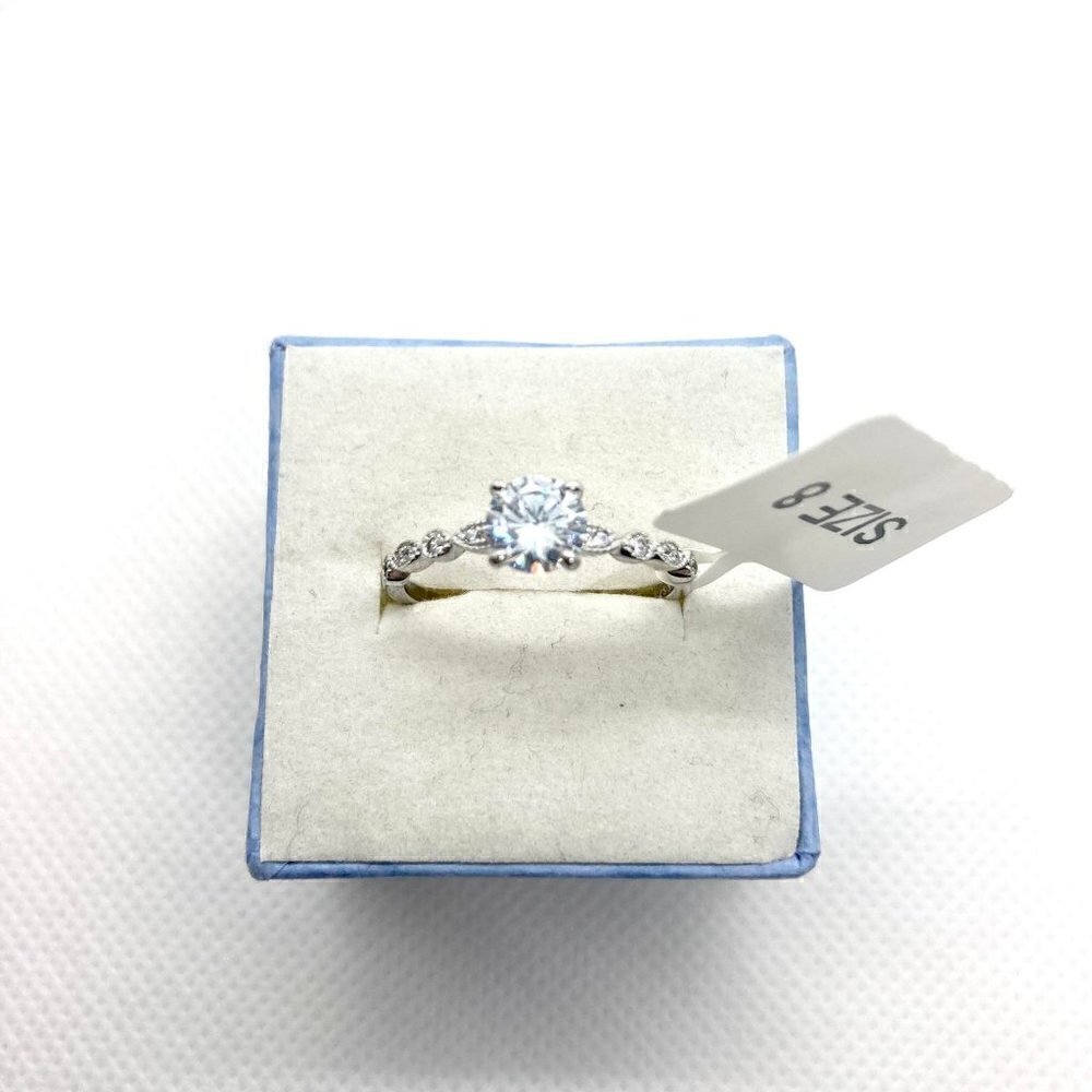 Sterling Silver 925 Round Cut Ring Size 8 - Picture 2 of 12
